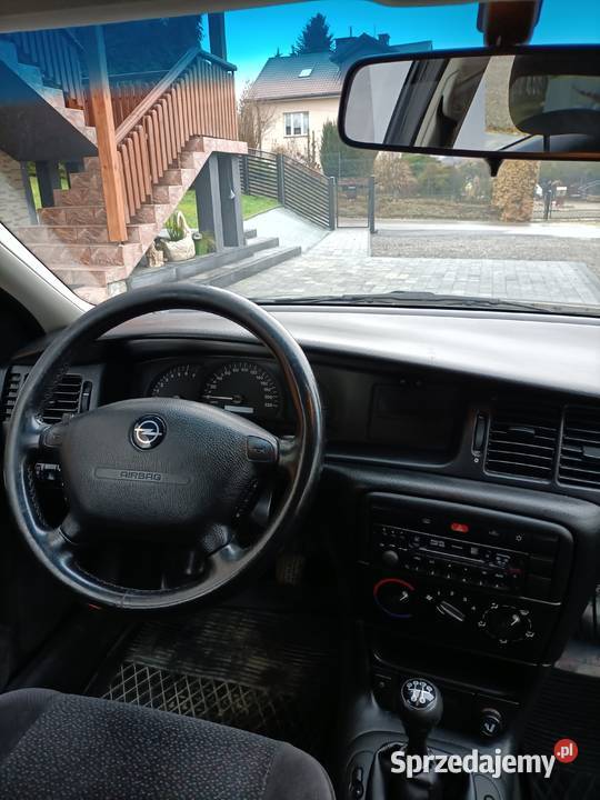 Opel Vectra B benzyna gaz klima elektryka poduszka powietrzna świętokrzyskie Opatów