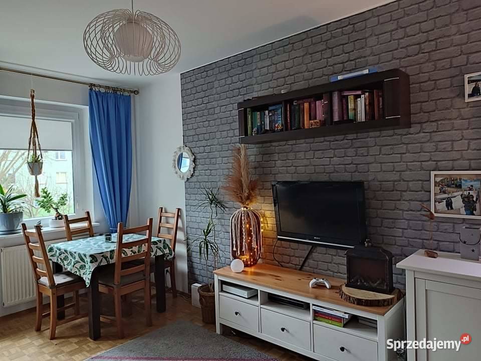 Bezpośrednio sprzedam mieszkanie 2 pokojowe