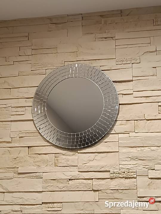 Okrągłe lustro ścienne z ramą ze szklaną mozaiką Suwałki