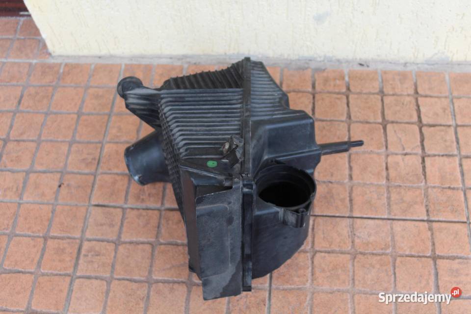OBUDOWA FILTRA POWIETRZA RENAULT SCENIC II 19 Osłony i zaślepki