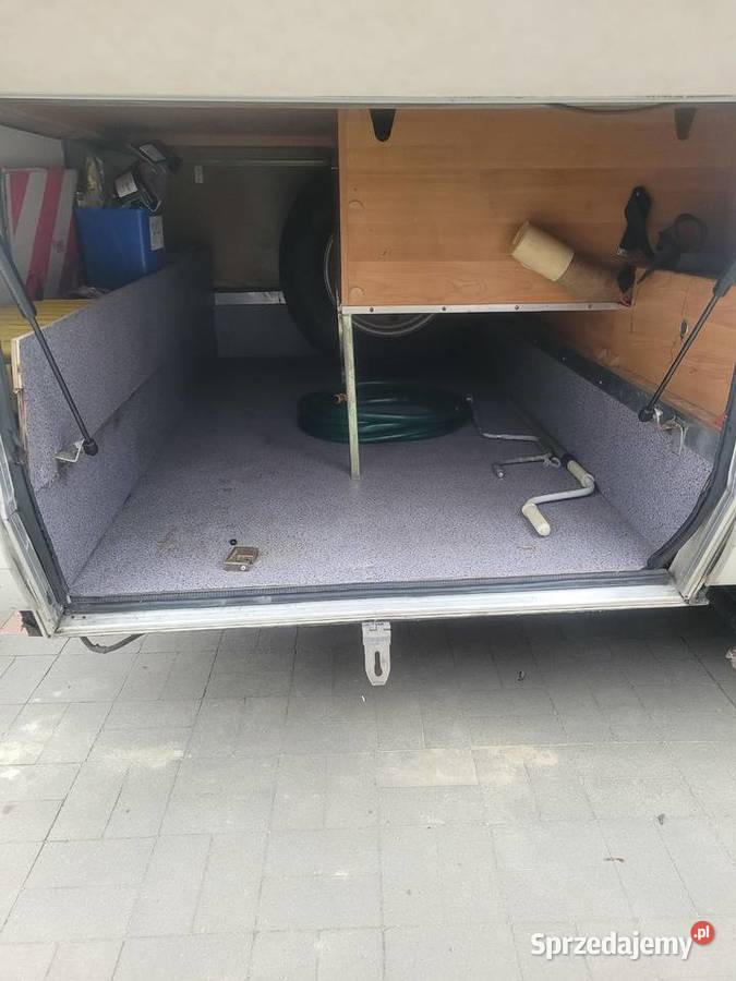 Zadbany kamper Hymer Camp 644 z platformą na Kampery dolnośląskie Wrocław