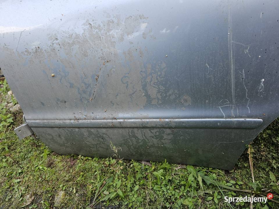 Drzwi a4 b5 lewy tył osobowe