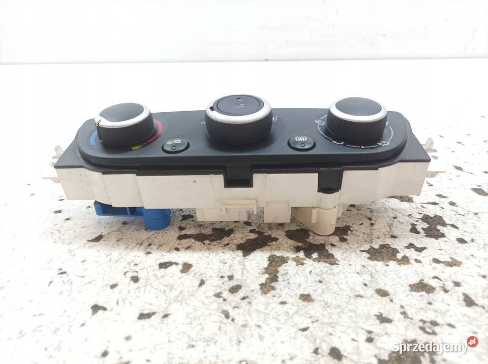 PANEL NAWIEWU Renault Scenic III 2009 Rok produkcji 2012 sprzedam