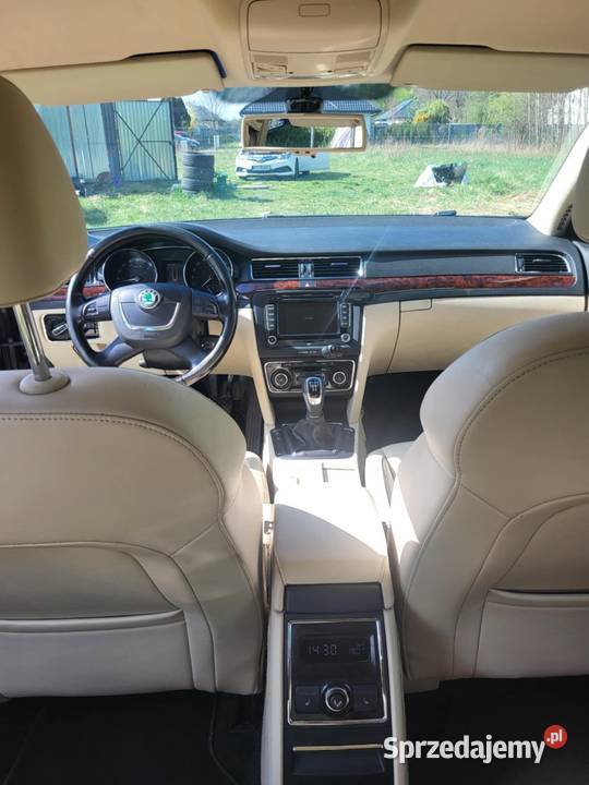 Sprzedam Skodę Superb z 2011 roku silnik 16 TDI kurtyny powietrzne Motoryzacja Łódź