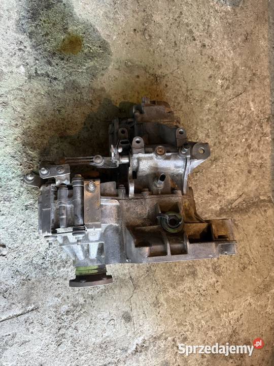 Skrzynia 5 Volkswagen Golf 4 śląskie Landek