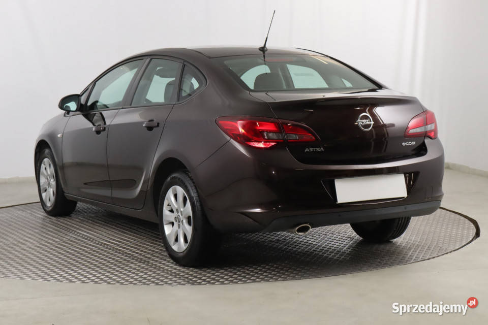 Opel Astra 14 T manualna Zabrze