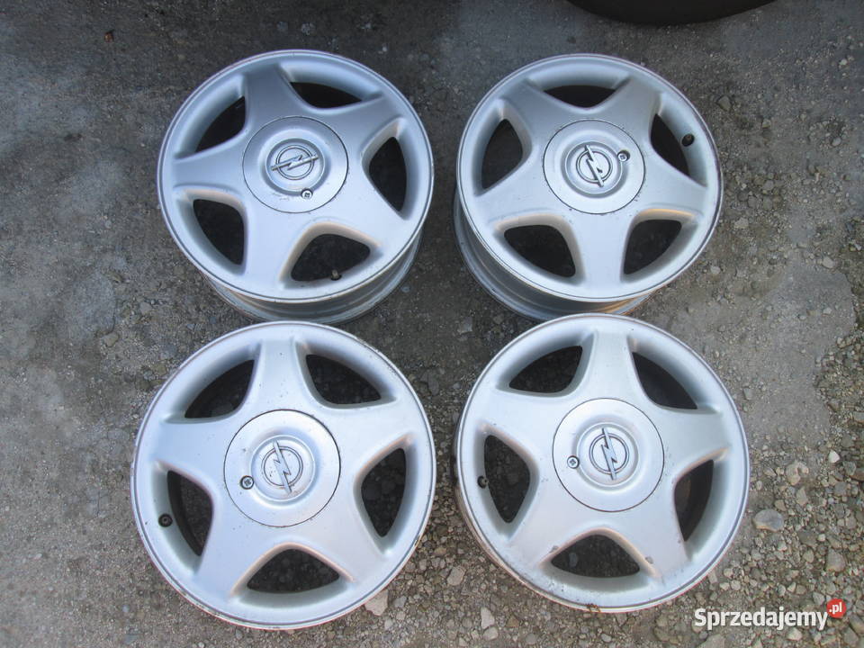 Felgi aluminiowe 4x100x15 Opel Tomaszów Lubelski