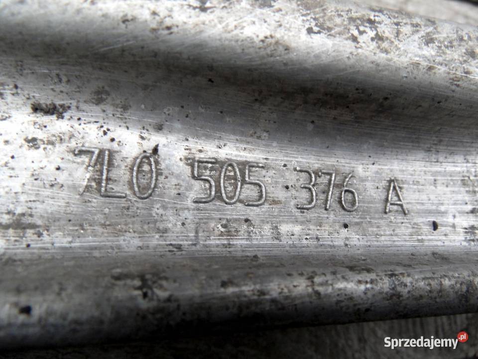 VW TOUAREG I 25 TDI 05r wahacz prawy tył