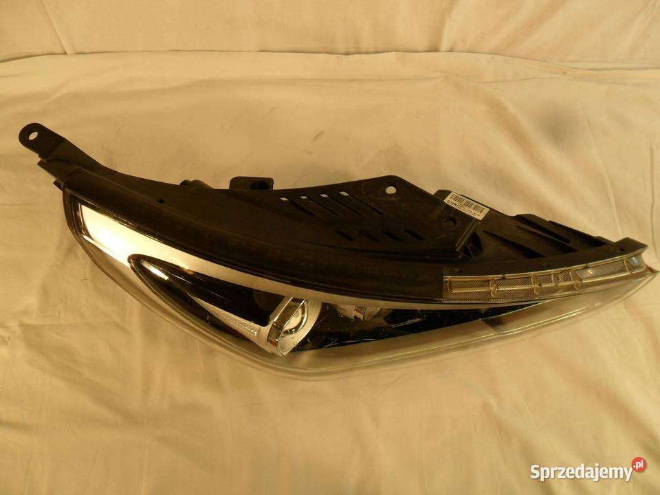 REFLEKTOR PRZÓD STRONA PRAWA HYUNDAI I30 osobowe Nowy Tomyśl