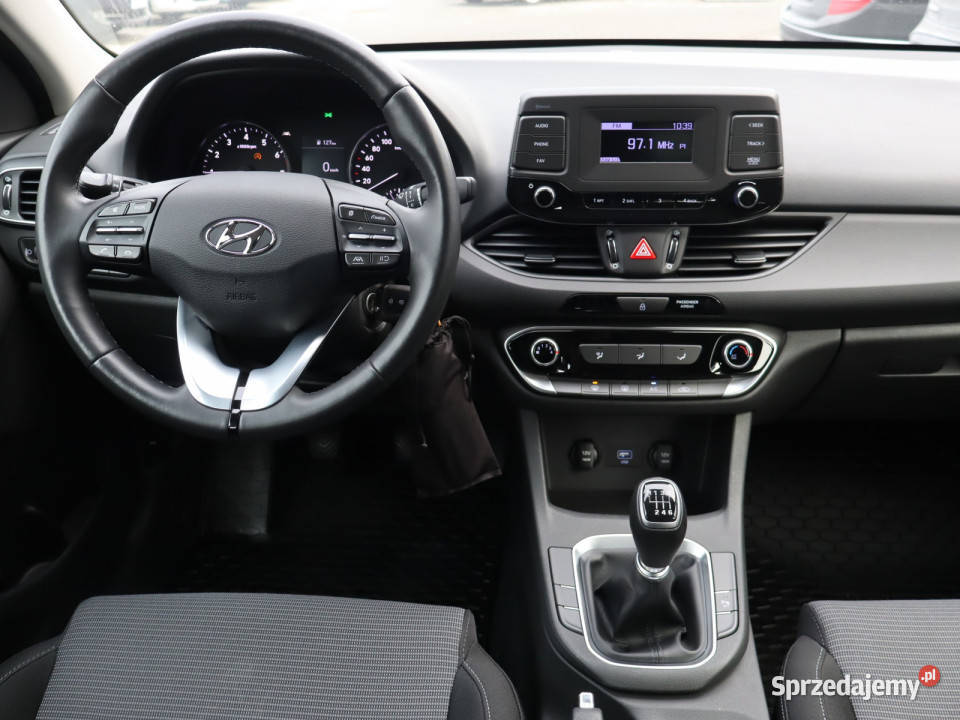 Hyundai i30 15 DPI Rok produkcji 2022 Katowice