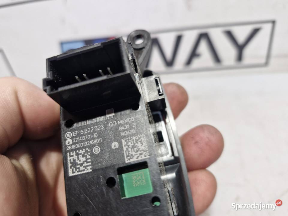 6822523 BMW F39 F48 PRZEŁĄCZNIK HAMULCA RĘCZNEGO