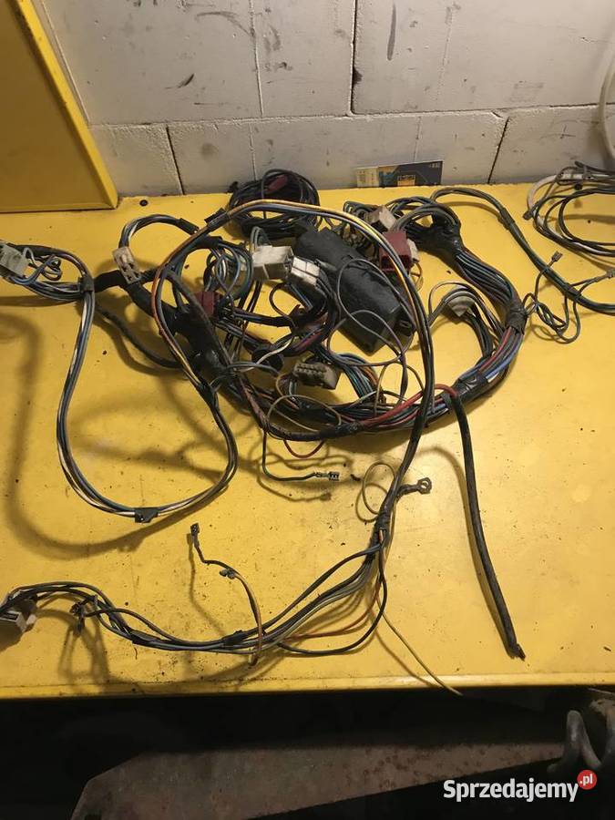Instalacja elektryczna Fiat 126 I seria osobowe świętokrzyskie Kielce