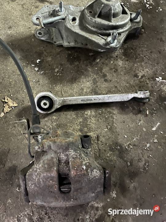 Audi A8d2 A8 D2 wahacz zacisk D2 mocowanie Płock sprzedam