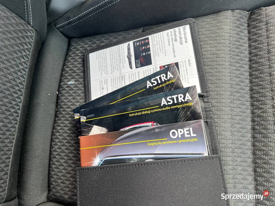 Opel Astra K 14 150 mały przebieg automat bogata centralny zamek