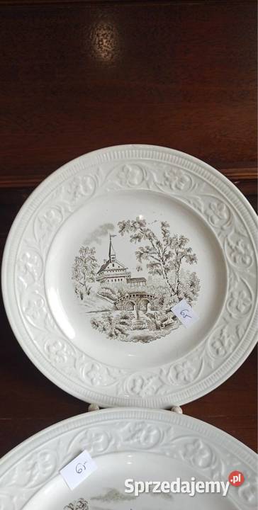 Talerz z reliefem na kołnierzu talerza Syg Porcelana i szkło Gdańsk