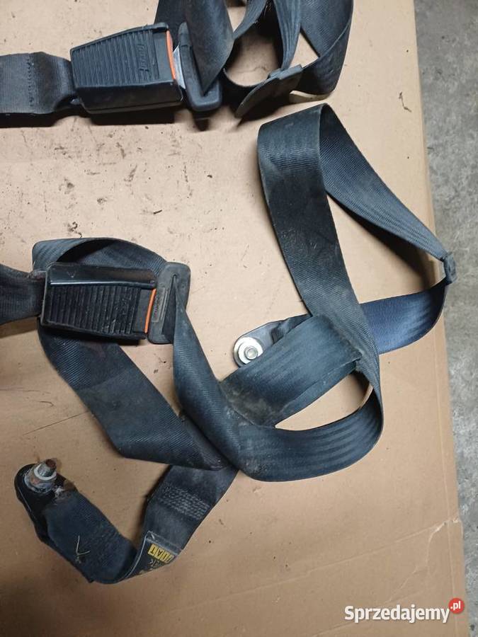 Pasy bezpieczeństwa Tył Fiat 126p Komplet łódzkie Łowicz sprzedam