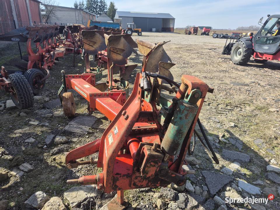 Pług Kverneland 3 resor obrotowy Okrzeja sprzedam