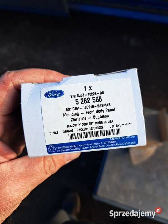 Kratka listwa błotnika prawa Ford Kuga II Pozostałe
