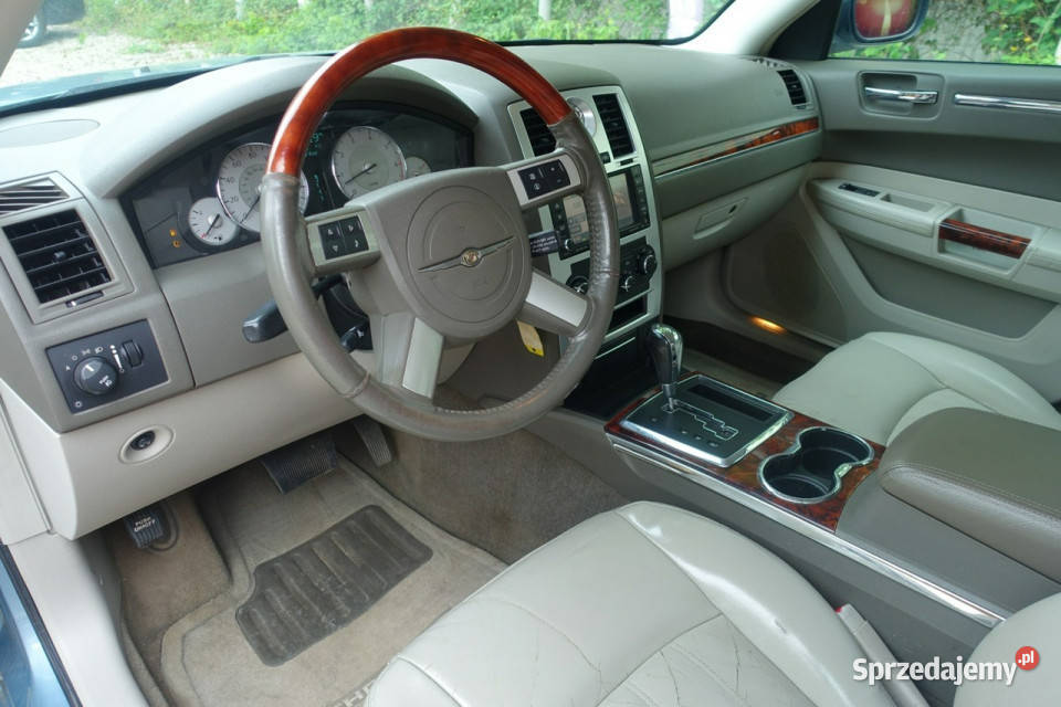 Chrysler 300C 57 HEMI Automat 4x4 Szyberdach immobilizer Warszawa sprzedam