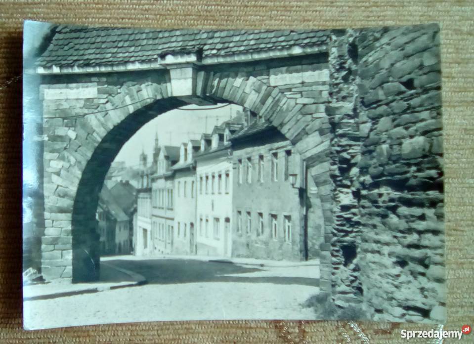 STARA KAMIENNA BRAMA WE FREIBERGU NA TERENIE Piszczac