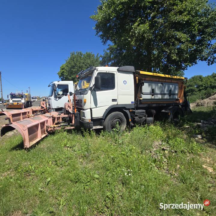 Volvo 12 Pisakarka EPOKE z 2011 pojazd specjalny Parczew