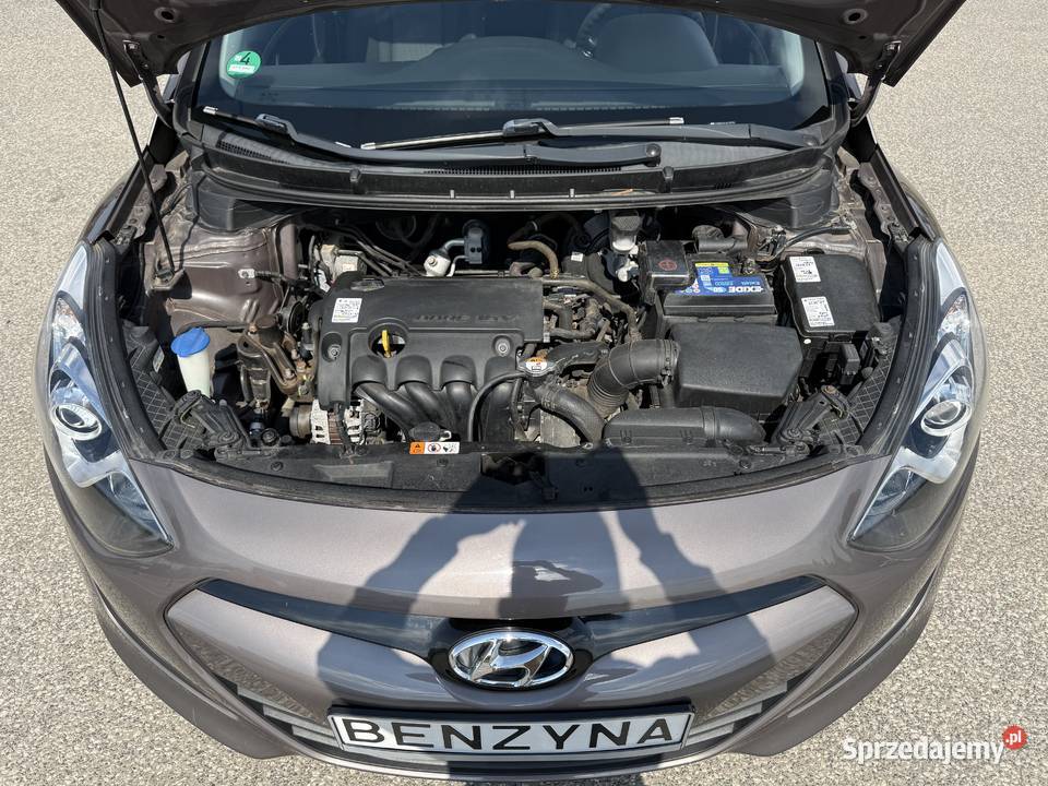 Hyundai i30 14 BENZYNA Klimatyzacja Ledy i30 Konin