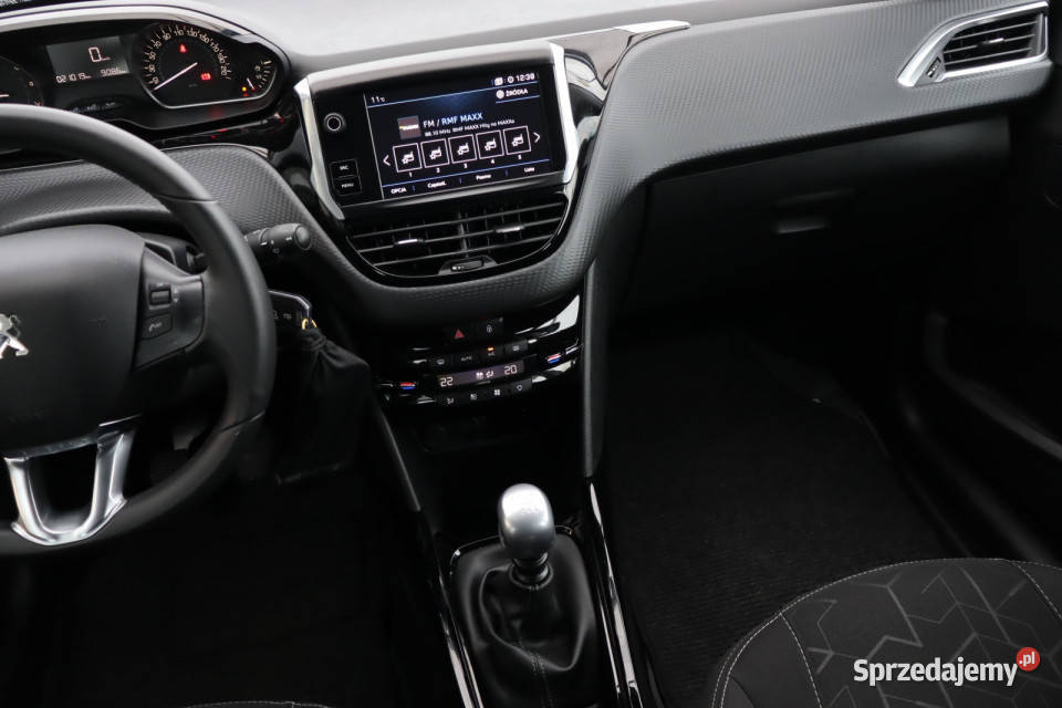 Peugeot 2008 12 PureTech 81KM Zabrze