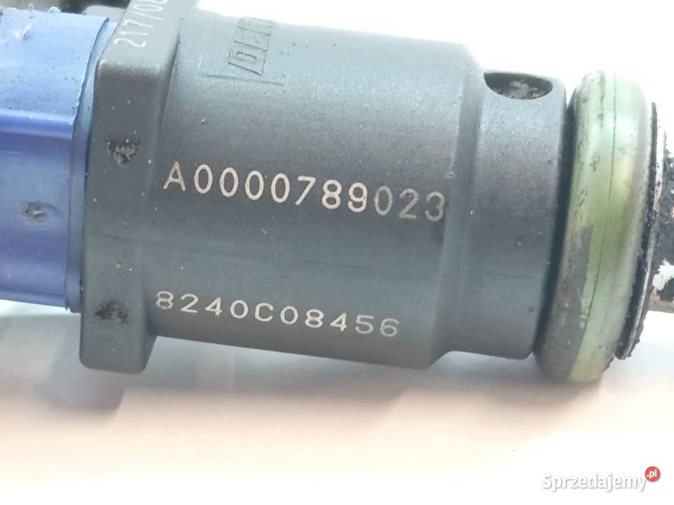 WTRYSKIWACZ A0000789023 15 B MercedesBenz Bklasa świętokrzyskie