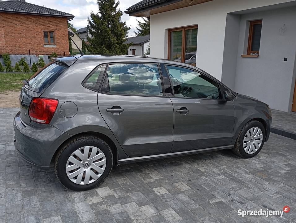 Volkswagen Polo 6R 2010r 5drzwiowy Ładny 1600cm3 Samochody osobowe Łódź