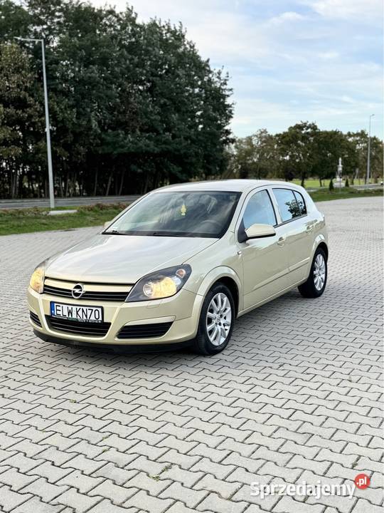 Opel Astra 17 cdti Isuzu manualna Astra