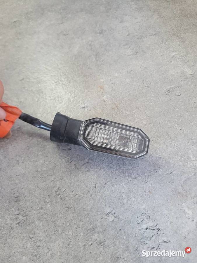 Suzuki GSX 8 R GSX8R oem kierunkowskaz