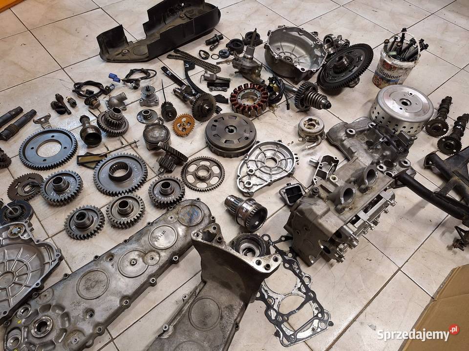 Suzuki Burgman 650 k5 silnik części dekiel tryb Jelenia Góra