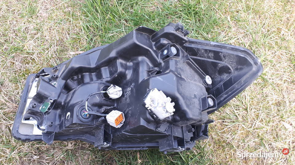 Lampa prawy przód Suzuki SX4 scross 2020 r Karczew sprzedam