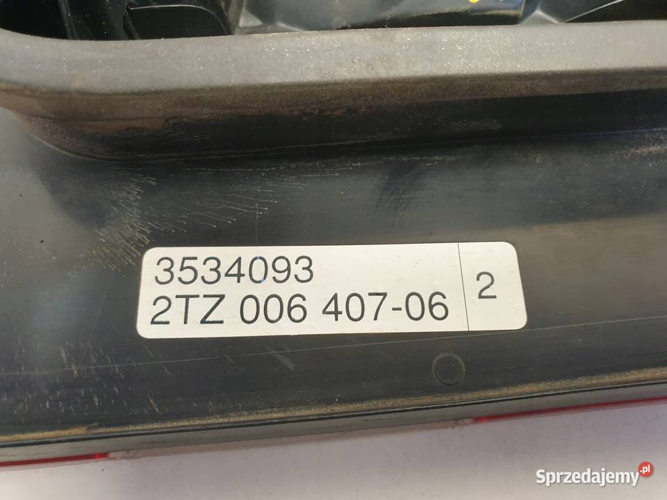 LAMPA PRAWA Volvo 940 960 TYLNA W KLAPĘ prawy Chełm