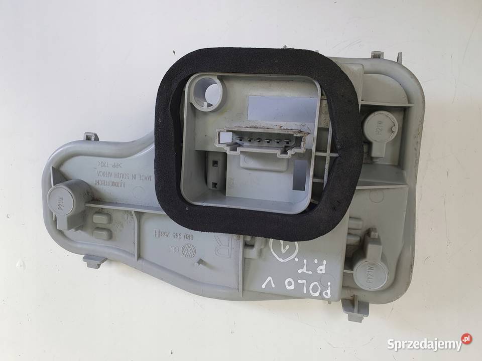 VW Polo V 0914r WKŁAD TYLNEJ LAMPY prawy tył