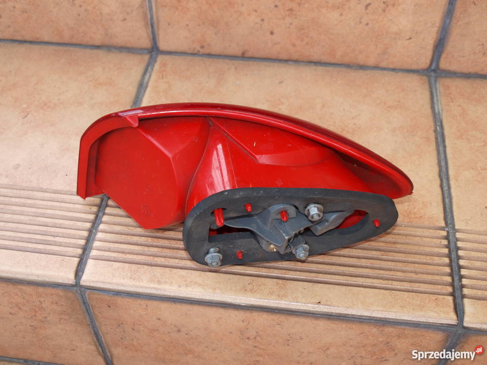 Alfa Romeo lampa tylna lewa 2001 2010r Kalisz