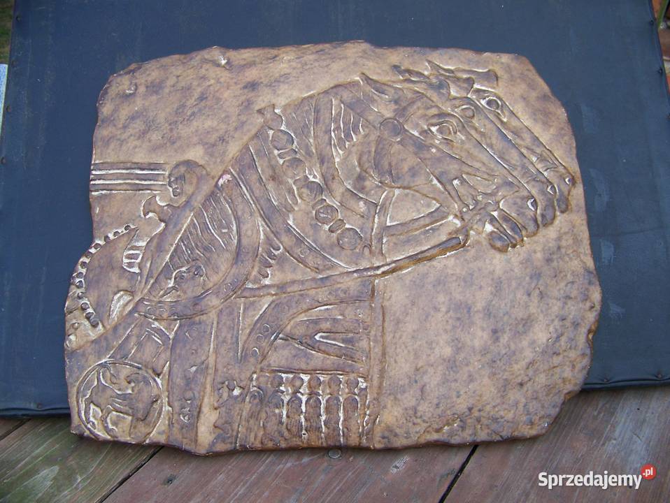 konie płaskorzeźba