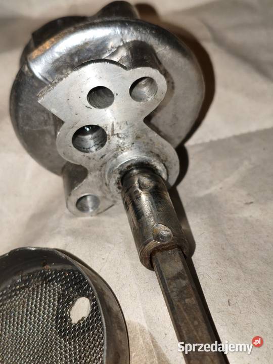 Pompa oleju Ural M61 M62 M63 M66 M67 wielkopolskie sprzedam