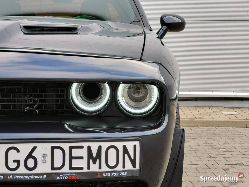 Dodge Challenger 57 Hemi 380 Demon Auto Komis Rok produkcji 2017 Piła sprzedam