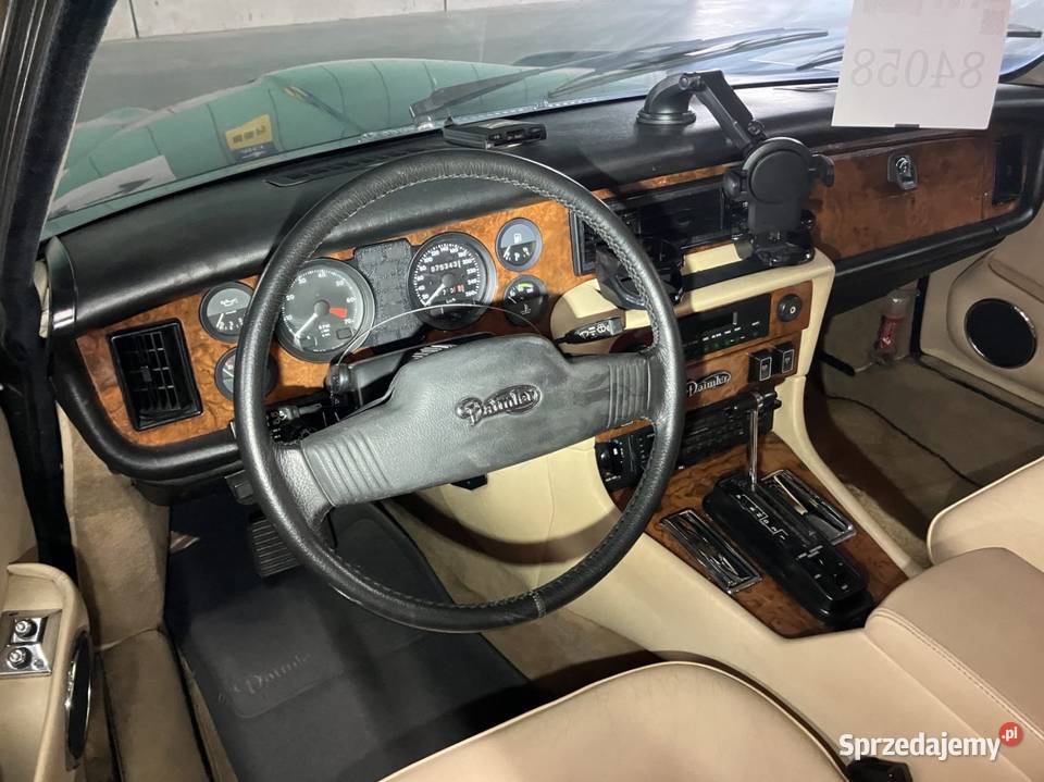Daimler Double Six V12