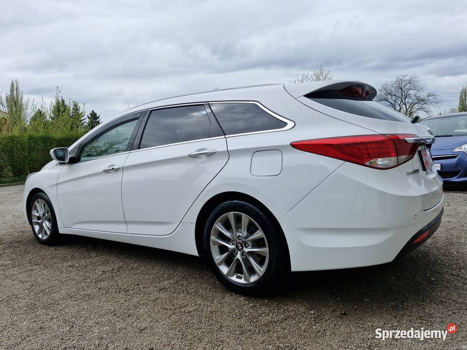 17 CRDI 136 gwarancja full serw ASO stan idealny bluetooth Kraków