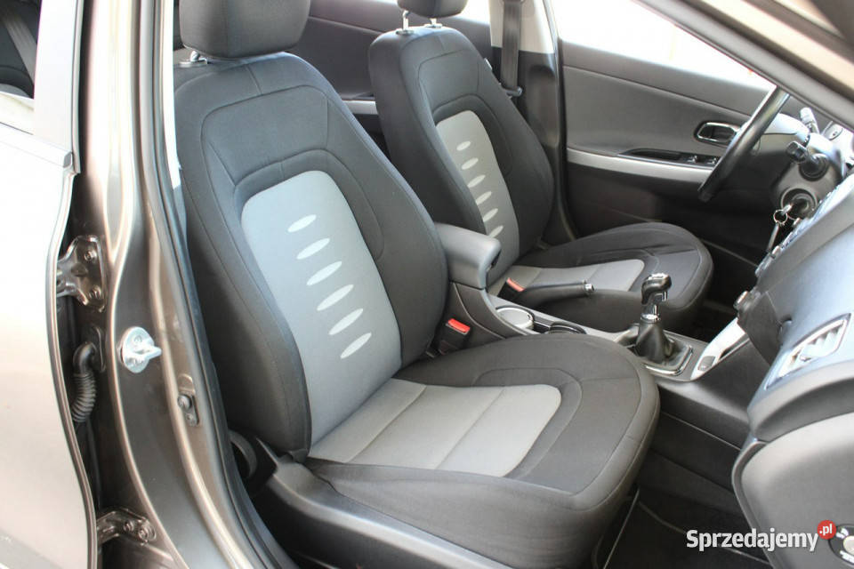 Kia Ceed LEDYOrglakierSerwisSuper stanBogate Rok produkcji 2014 Gliwice