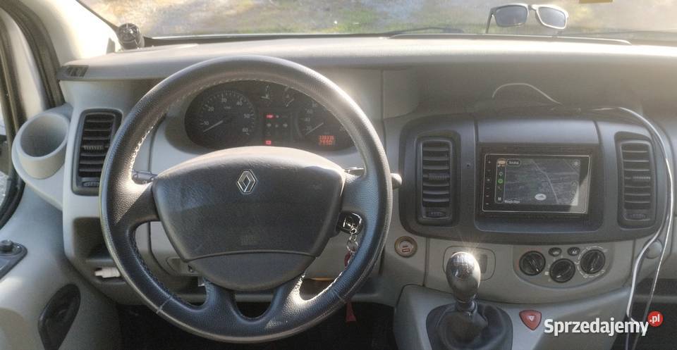 Renault Trafic 19DCI 100 klima 5osobowy pierwszy właściciel Trafic świętokrzyskie Skarżysko-Kamienna