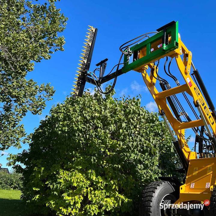 Hydrauliczne nożyce do żywopłotów montowane na