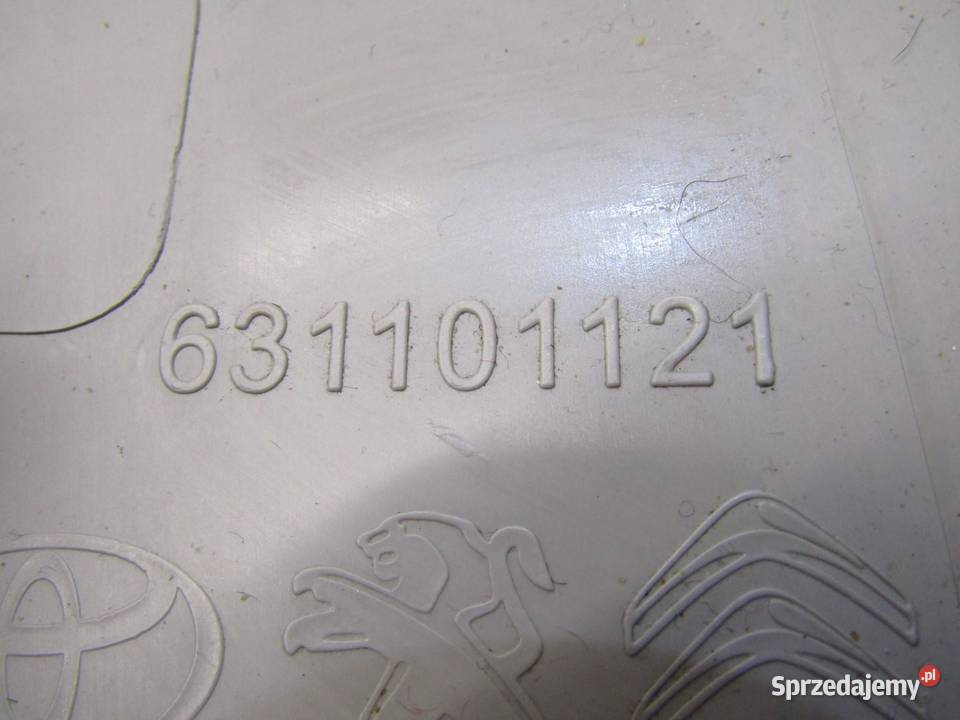 OSŁONA SŁUPKA PRAWA POSZYCIE PRAWE PEUGEOT 108