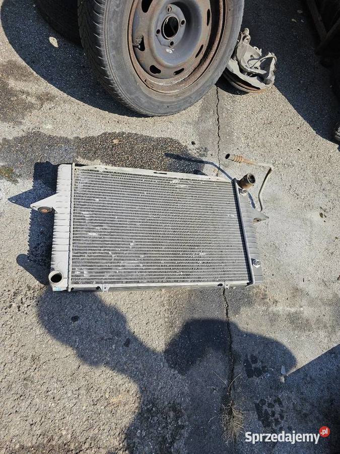 Chłodnica wody volvo 850 osobowe Łagów