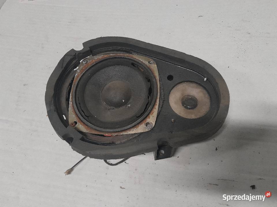 Ford Escort xr3i obudowa uchwyt glosnikow Czajków sprzedam