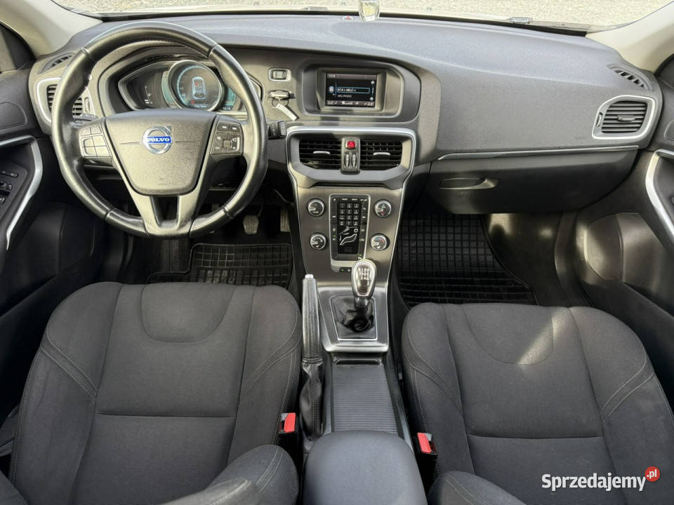 Volvo V40 16 D2 114 2014r Climatronic KINETIC biały dolnośląskie
