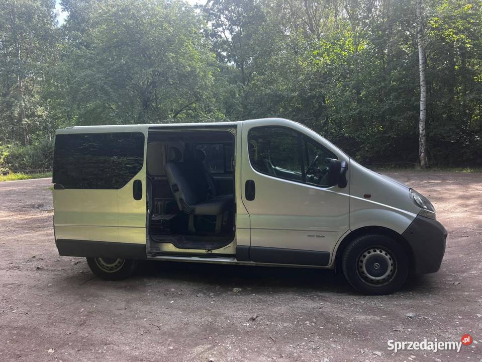 Nissan primastar 19 klima 6 osob hak