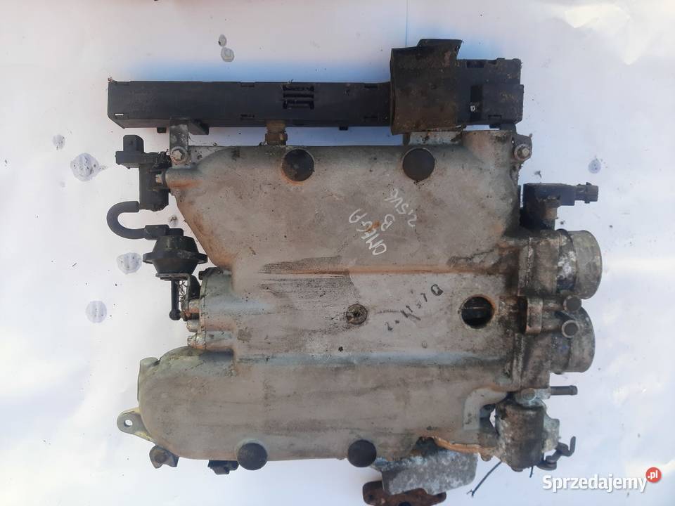 Opel Omega B 25 V6 X25XE górny Kolektor ssący Kolektory ssące łódzkie Ksawerów